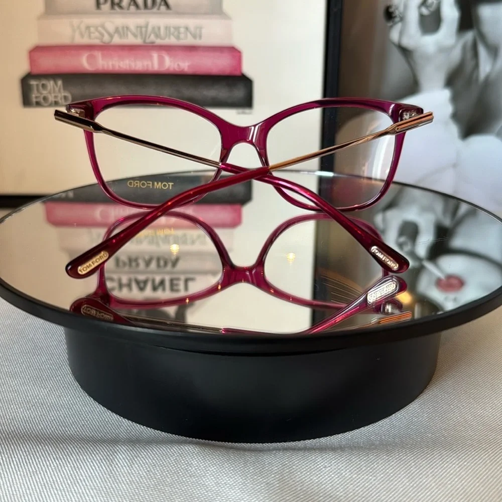 Tom Ford Pink Glasses Elegant Accessories full inclusion. / NWT